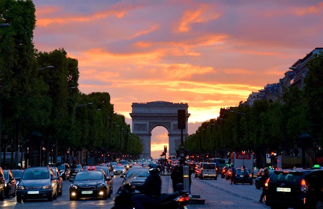 Crisi Francia: instabilità politica ed economica in Europa