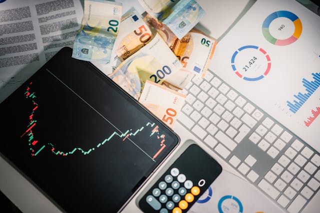 Risparmi italiani: oltre 2.200 miliardi di euro fermi